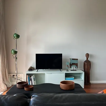 Cosy Aan Zee Met Prive Parking Apartment