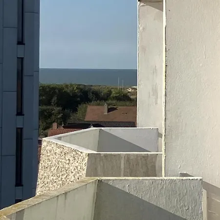 Apartment Cosy Aan Zee Met Prive Parking De Haan